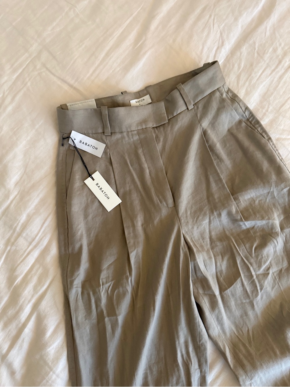 Babaton Pleated High-Waist Trousers - Taupe